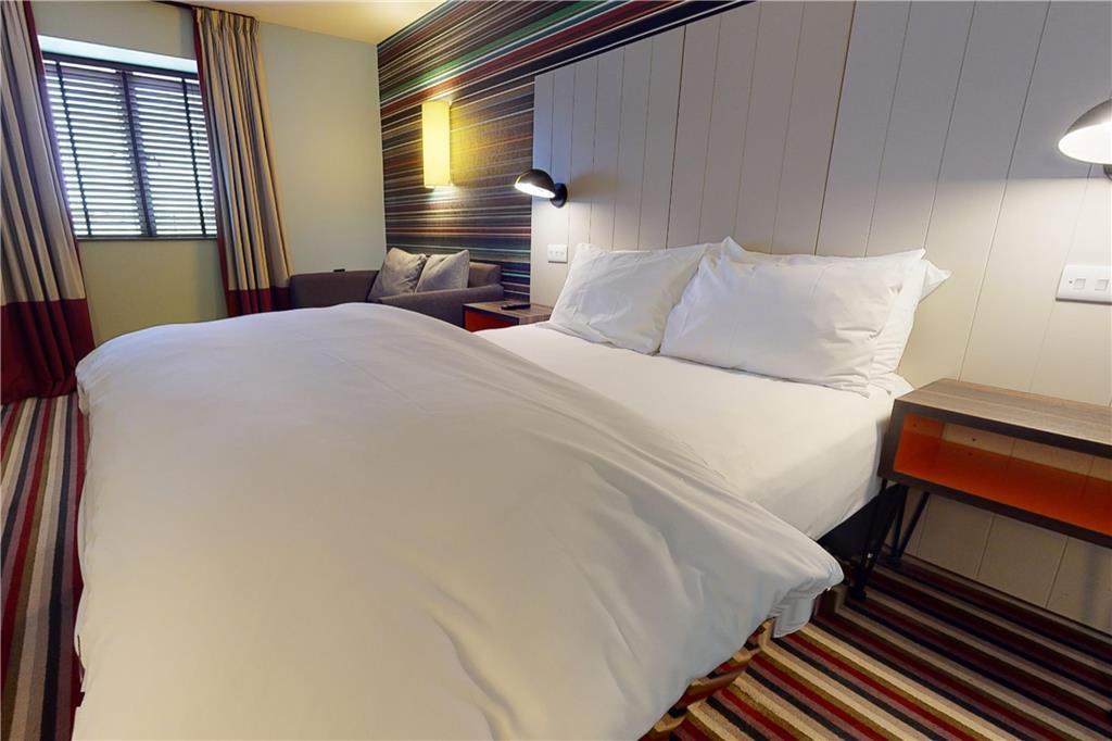 Village Newcastle Hotel