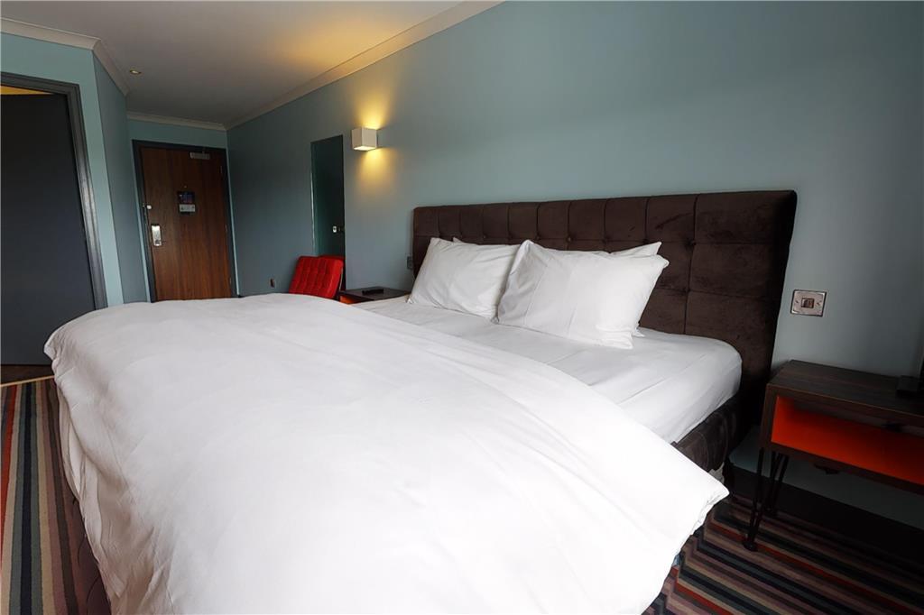 Hotel Village Newcastle 3*