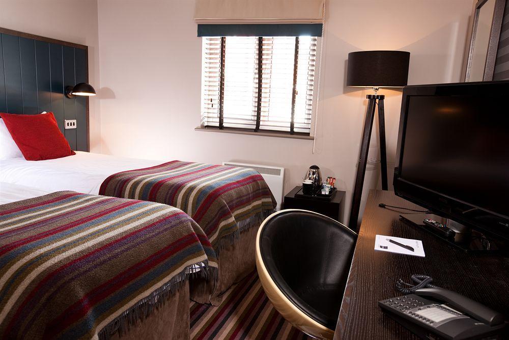 Village Newcastle Hotel 3*