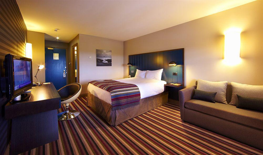 Village Newcastle 3*